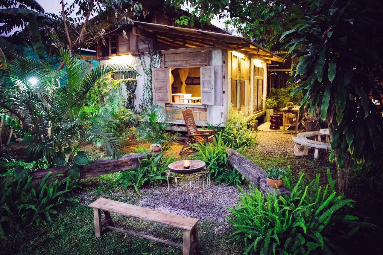 Cabinthai Mae Chaem Buitenkant foto